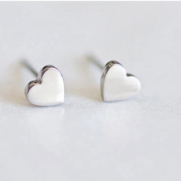 Jewelry - Heart Stud Earrings